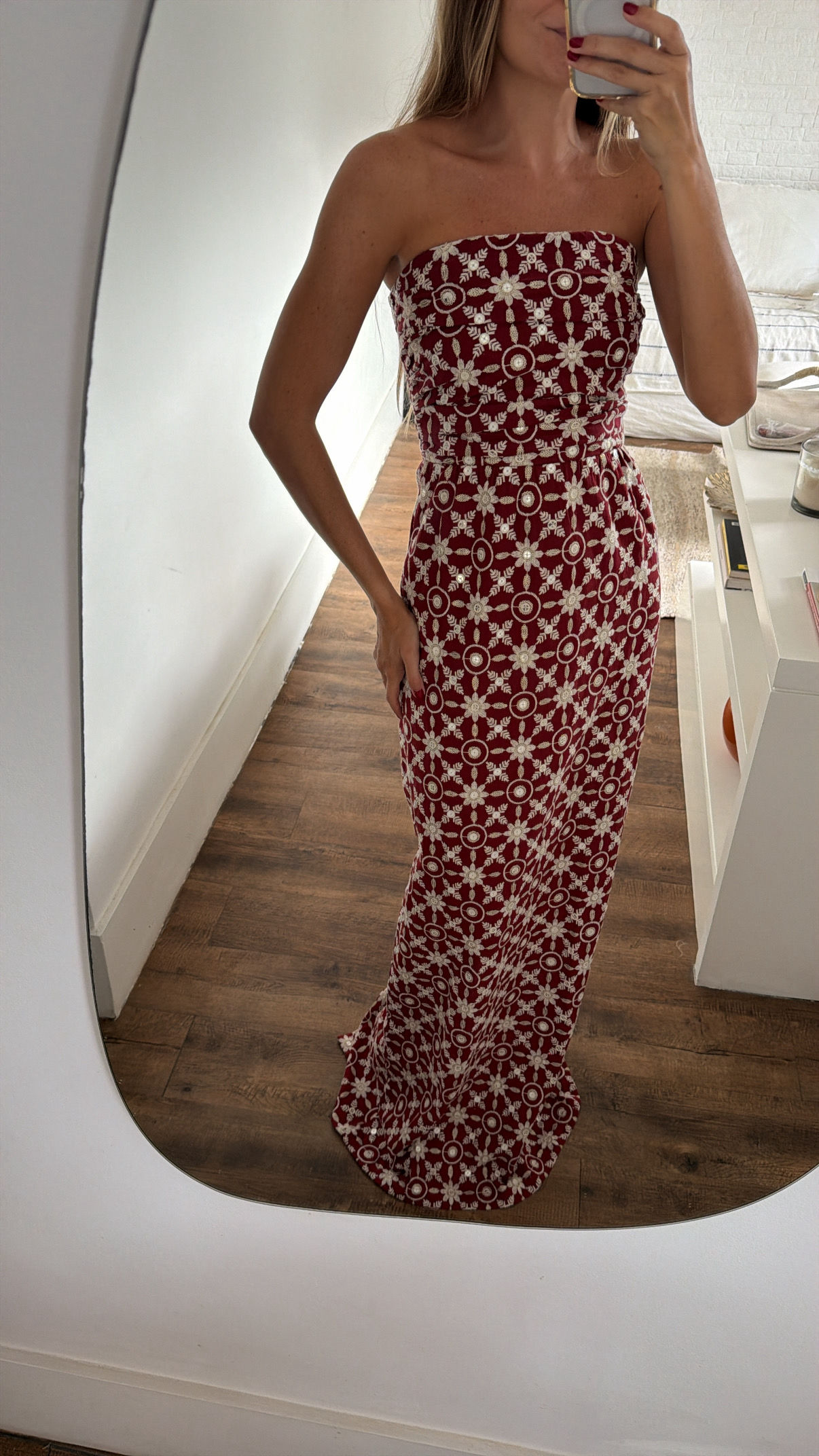 vestido bordado manga removível