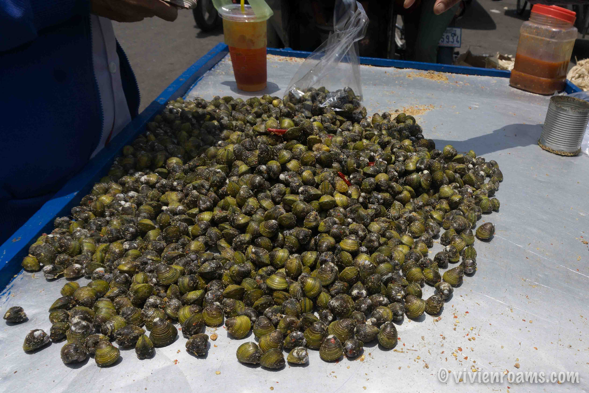 Oudong Mountain_Street Market jpg