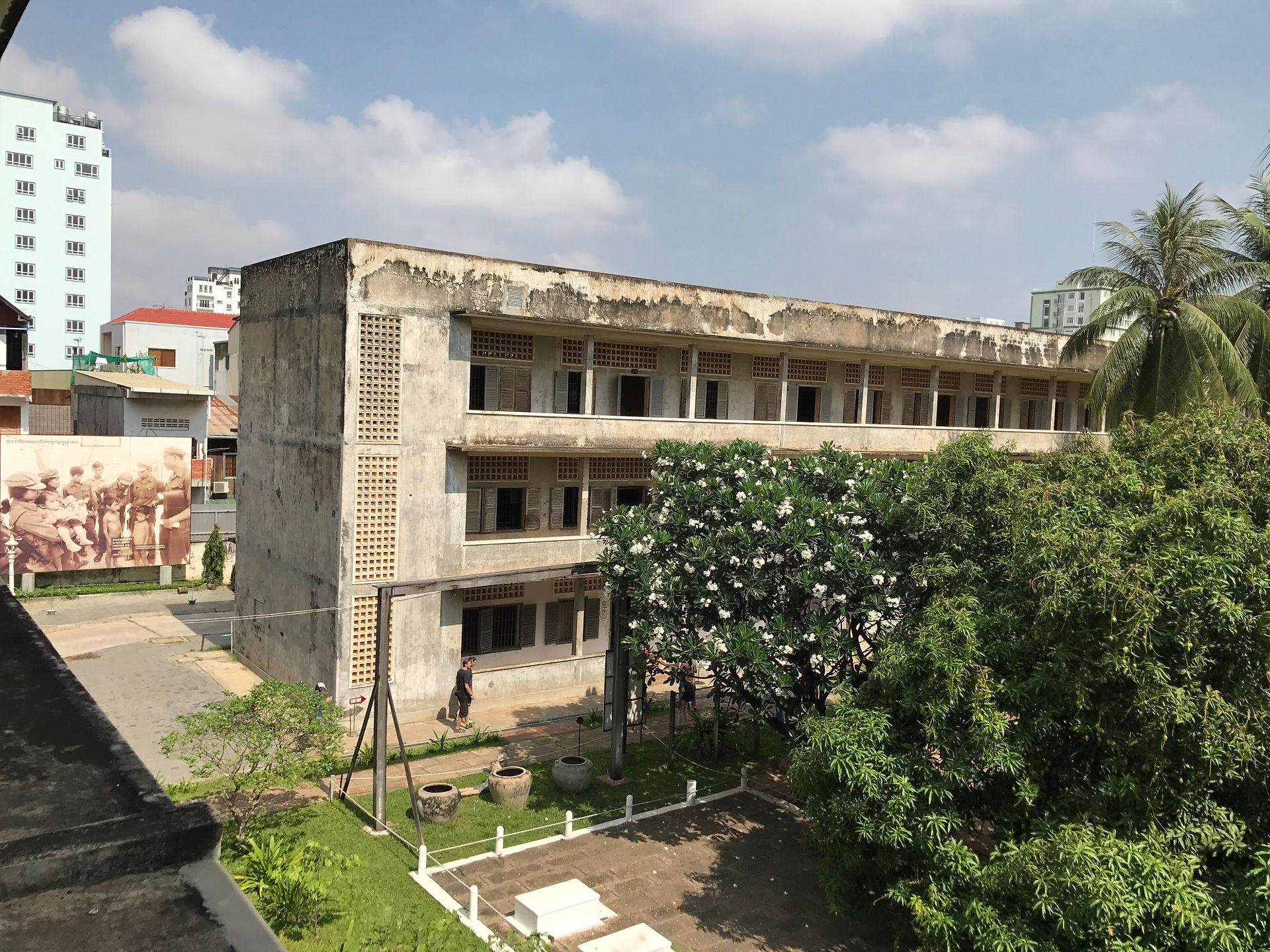 Tuol Sleng High School -S21 Prison