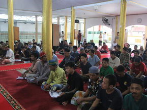 Penghujung Tahun 2023, Kalapas Makassar Ajak Warga Binaan Instropeksi Diri.