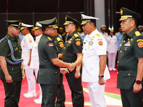 Panglima TNI Pimpin Sertijab Irjen TNI, Danjen Akademi TNI, Kabais TNI dan Aslog Panglima TNI
