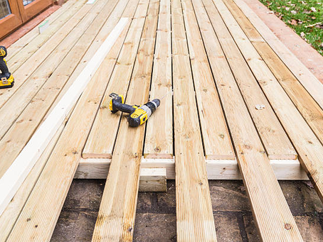 5 Signs It's Time to Replace Your Derry Home's Old Deck or Patio