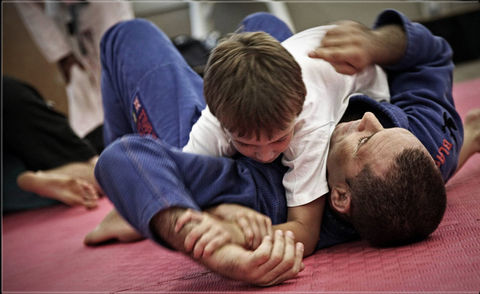 Fight In A cage at Elite MMA & Fitness Centre Cape Town Melkbosstrand