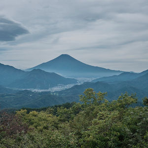 秋、高川山
