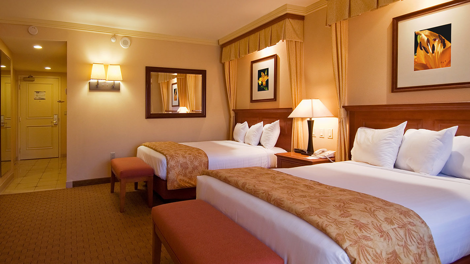 The Benefits of Outsourcing Your Laundry and Linen Services