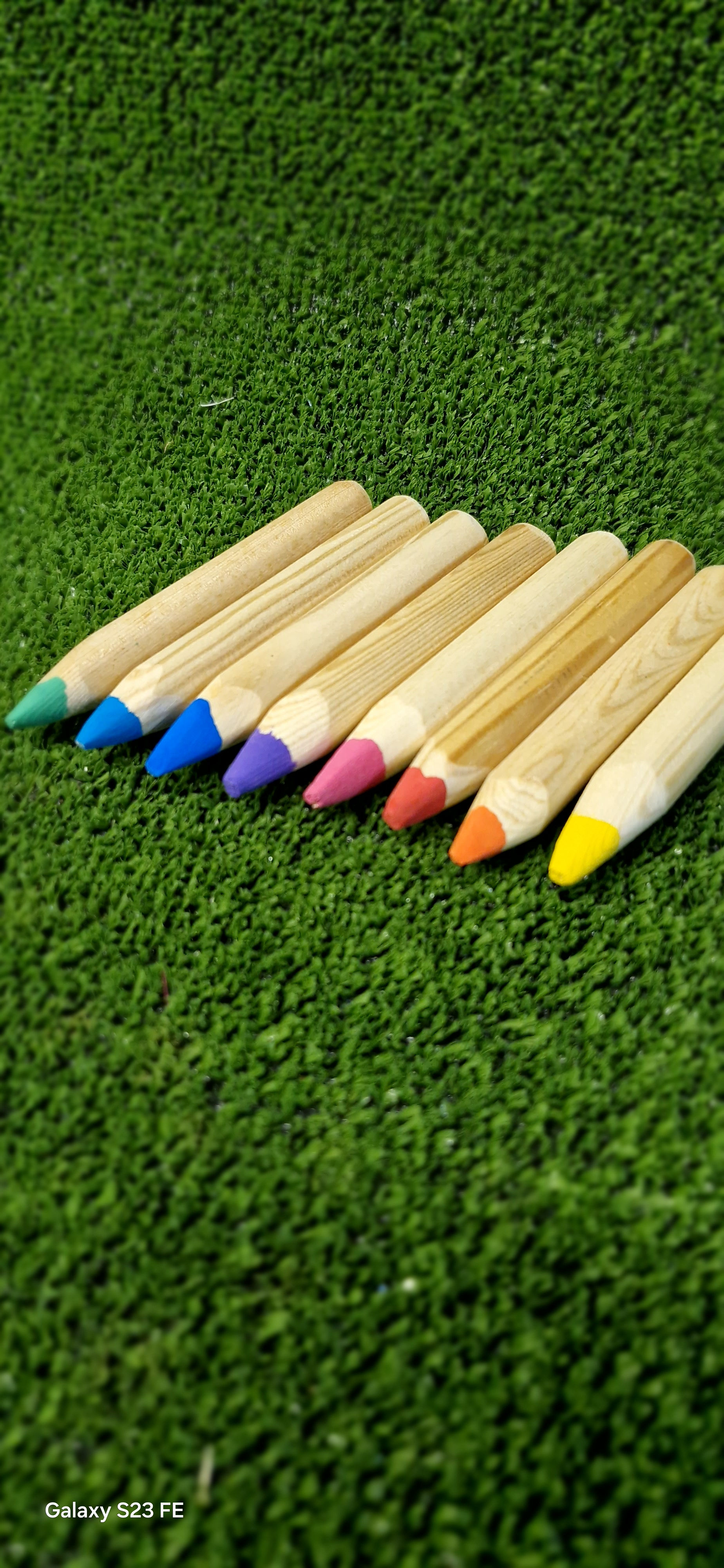 Les crayons ! 