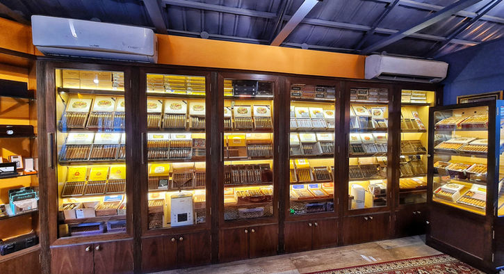 Cigar Humidor, Cigars, Cigars in India, Cigars in Delhi