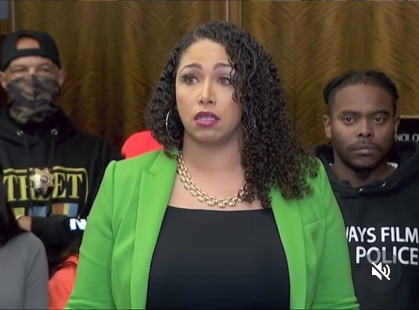 Journalist and Center for Broadcast Journalism president, Georgia Fort, speaking out against alleged the abuses of the St. Paul police.