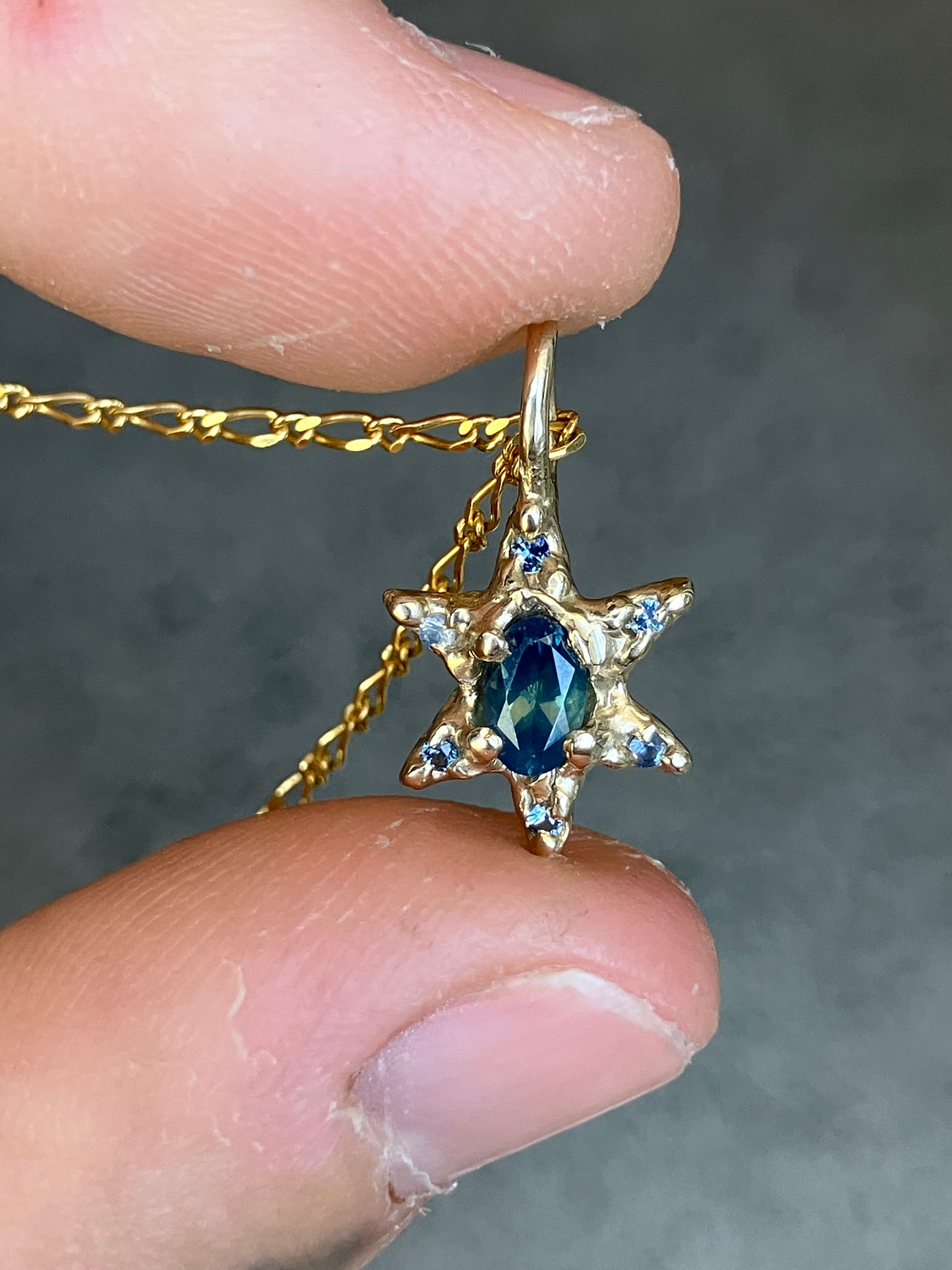 Celestial pendant gold