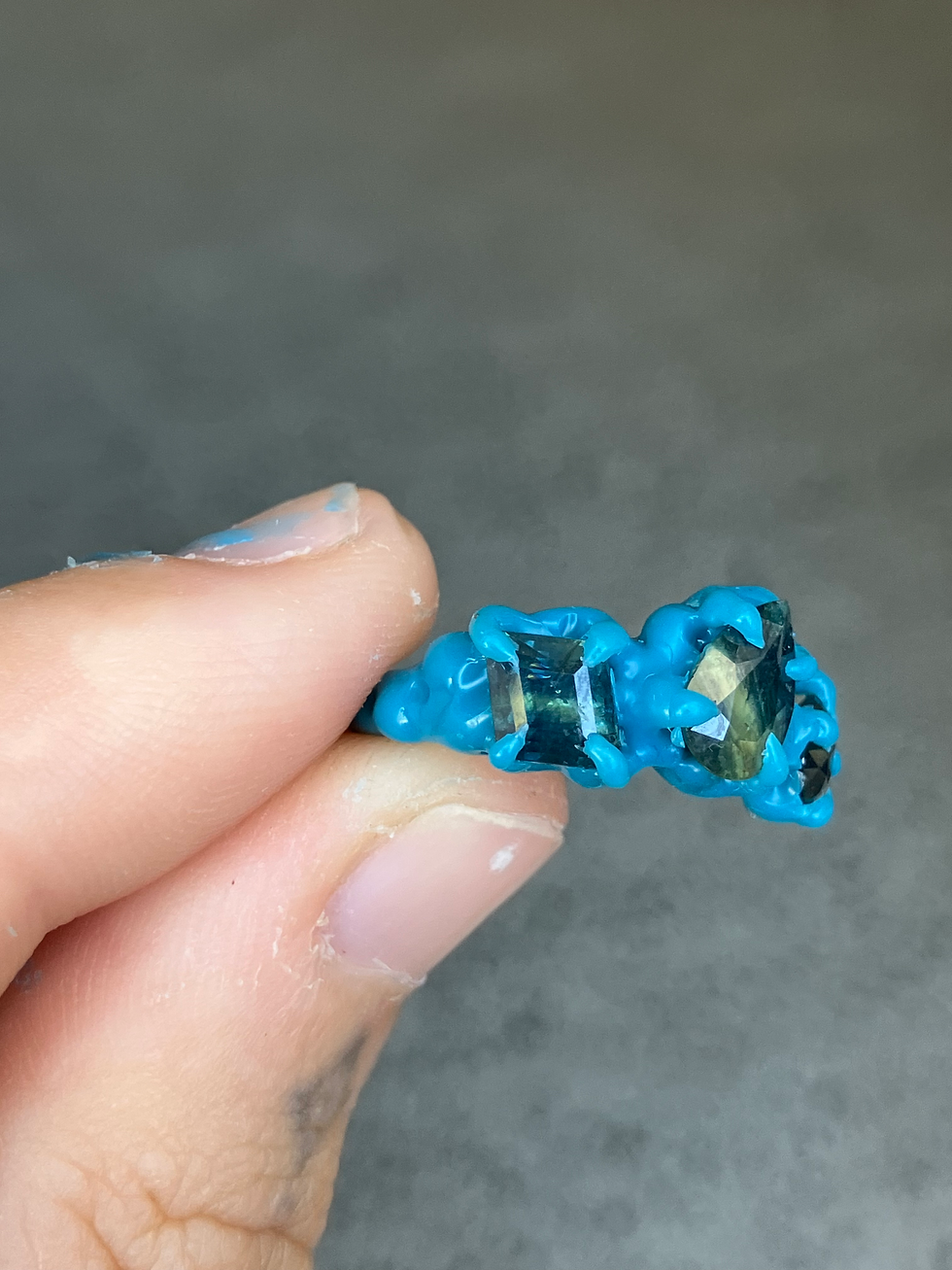 Thumbnail: Parti sapphire ring 