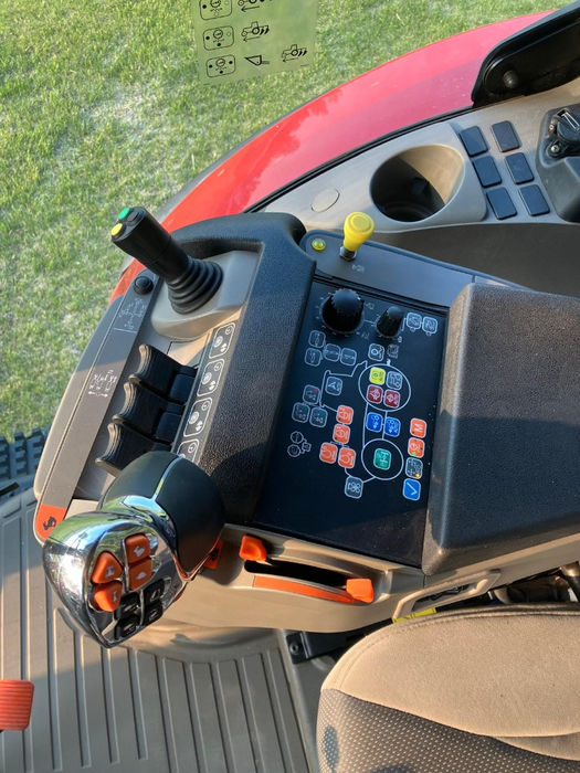 2017 CASE PUMA 240 CVT