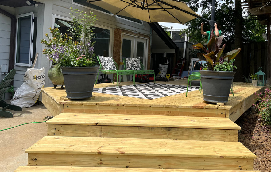 Decks Donahue Builders, LLC Bloomington