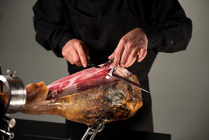 jamon-iberico-2.webp