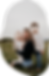 Familienshooting – Liebevolle Kuscheleinheit auf dem Sofa – ungestellte und echte Familienfotografie