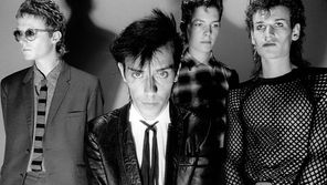 Small Talk Stinks: An Interview with Peter Murphy