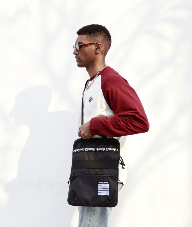 Lightweight & Versatile! 🎒 The Rough Enough 16 Inch Laptop Case