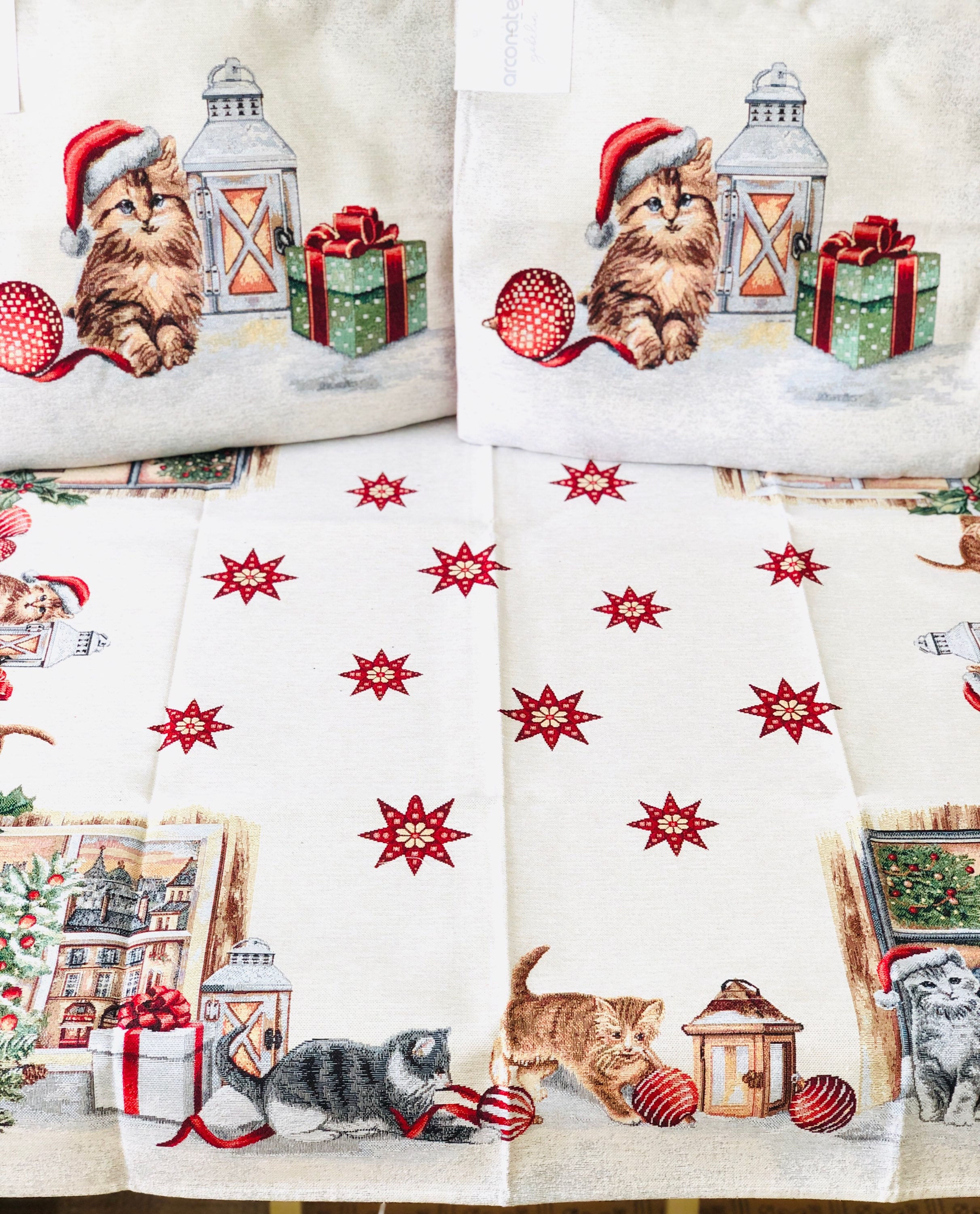 Centrotavola gobelin gattino natalizio 