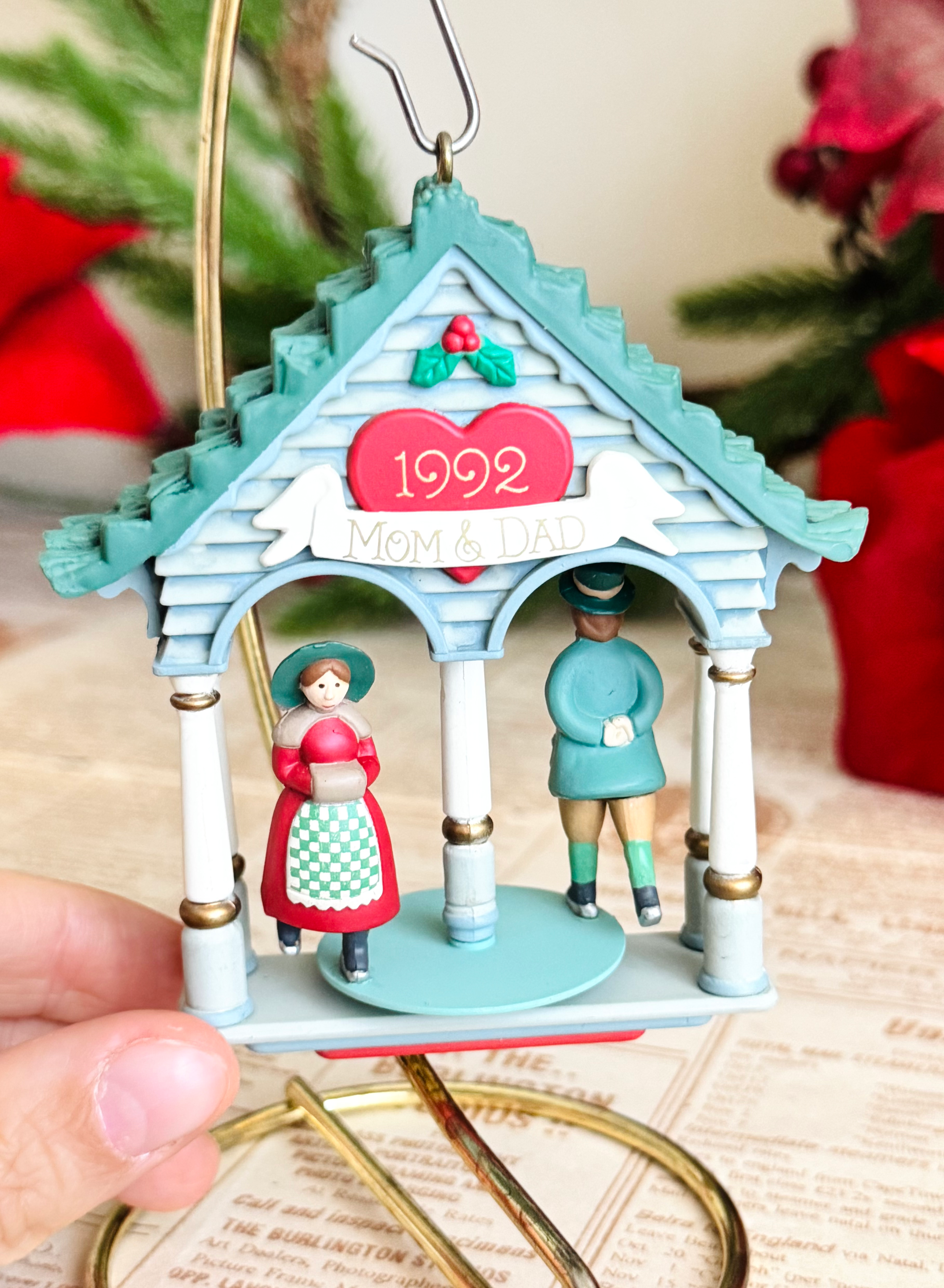 Addobbo vintage Carlton Cards Mom & Dad Parente Christmas Twirl”