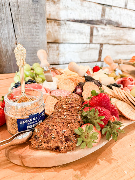 Holiday hostess {Holiday Charcuterie like a pro}