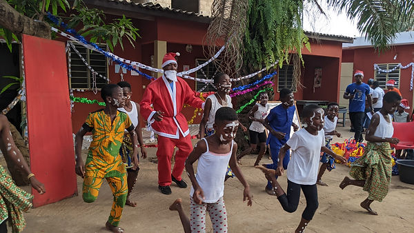 Association humanitaire LNTA Noel pour les enfants