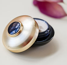 Orchidée Impériale The Cream