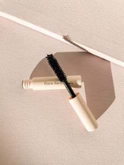 Perfect Strokes Universal Volumizing Mascara