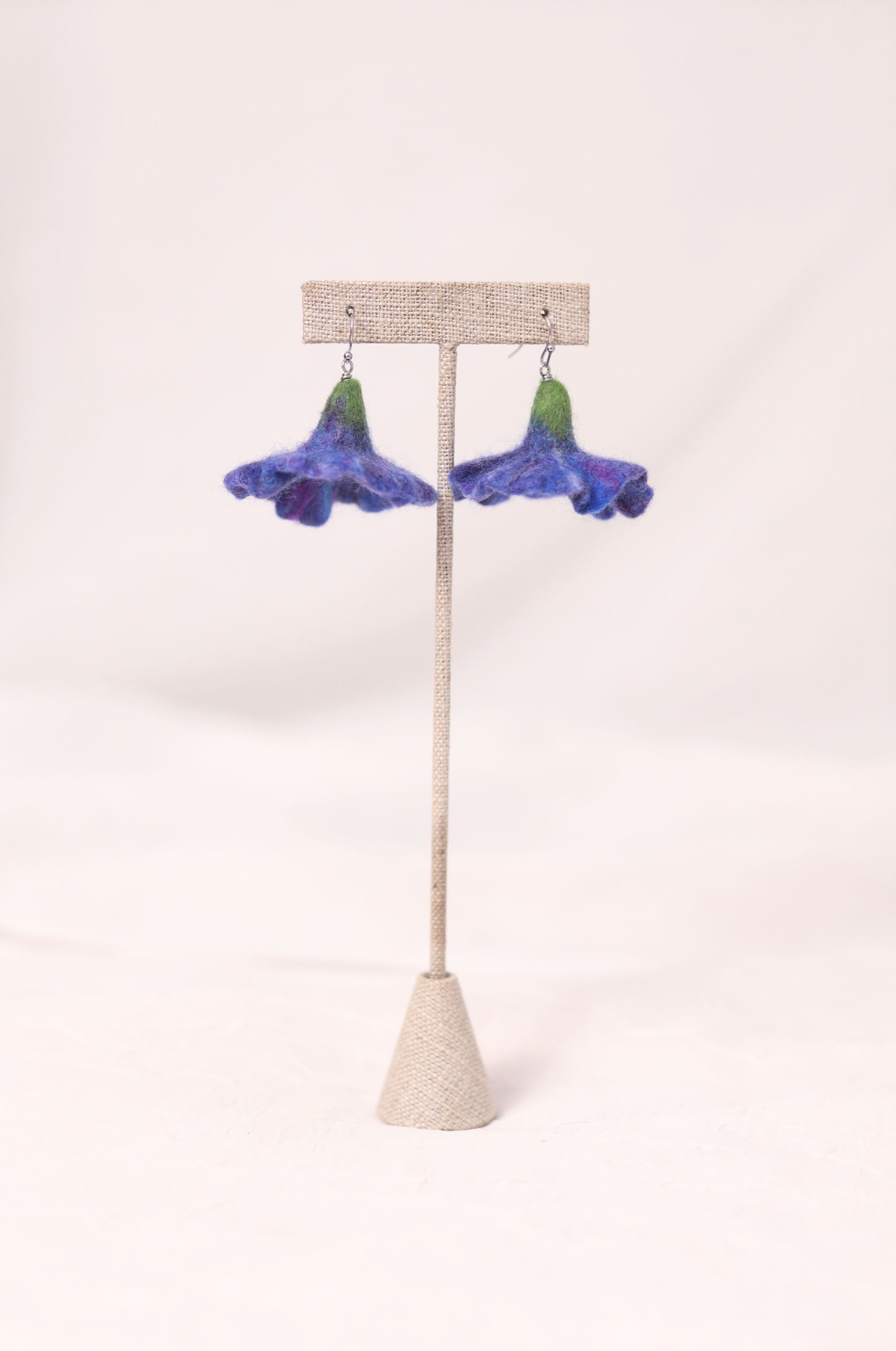 Small blue-purple Flowers - Felted Wool Earrings / BFPBM