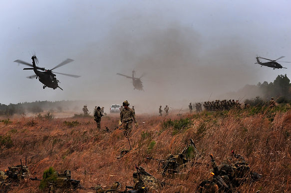 Flickr_-_DVIDSHUB_-_Combined_Arms_Live_Fire_Exercise_(CALFX)_(Image_6_of_9).jpg