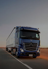 Actros5_Road_AU_1500x843_edited_edited.jpg