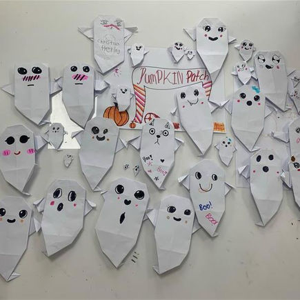 Creative with Paper: Imaginative Works in the Papercraft Club