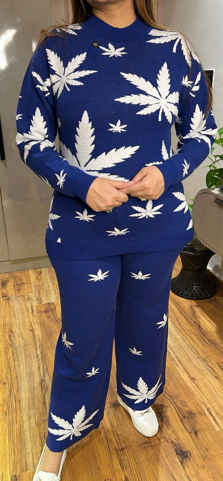 Thumbnail: THE MAPPLE WOOLLEN CORDSET