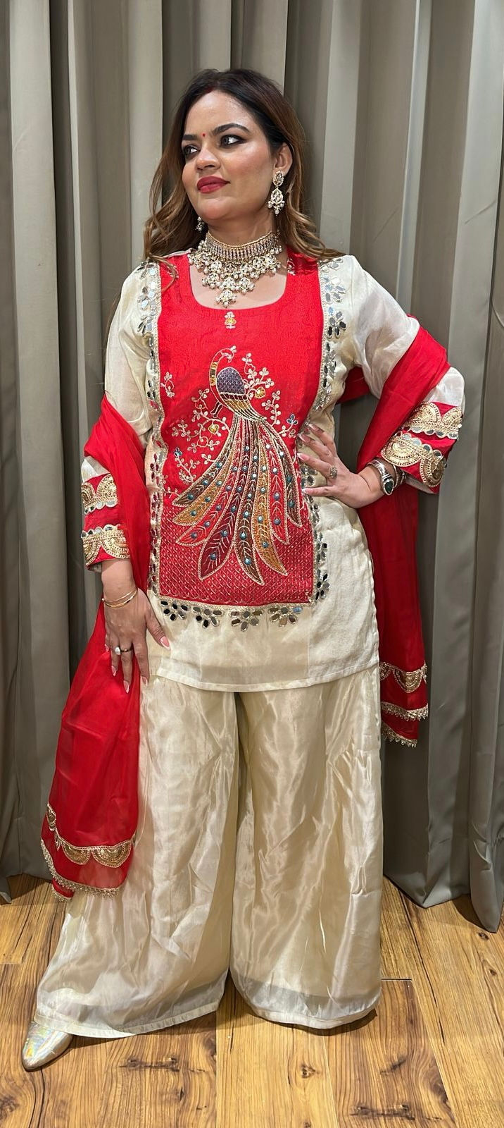 Thumbnail: THE MORNI SUIT 