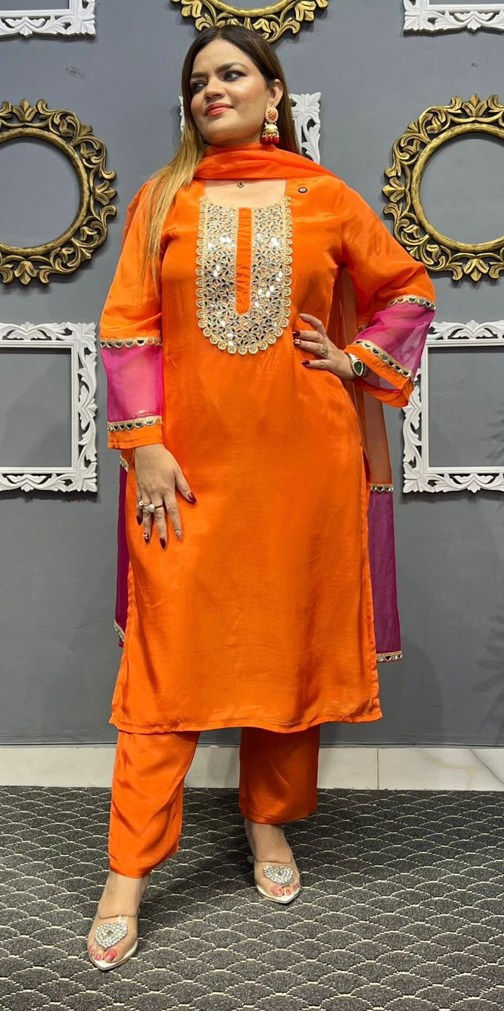 Thumbnail: THE HEER SUIT