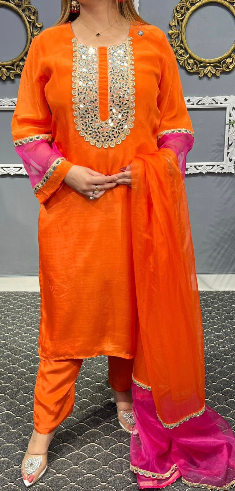 Thumbnail: THE HEER SUIT