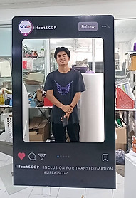 สแตนดี้บัณฑิตน้อย