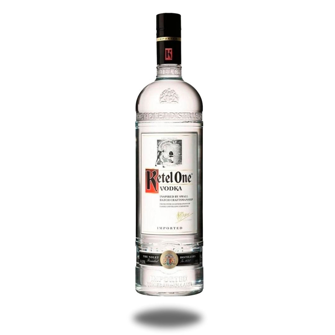 Parte frontal da Vodka Ketel One na garrafa de vidro de 1L