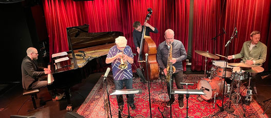 Gamla kompositioner lyfts fram av Le Jazz Cool på Fasching 15 nov