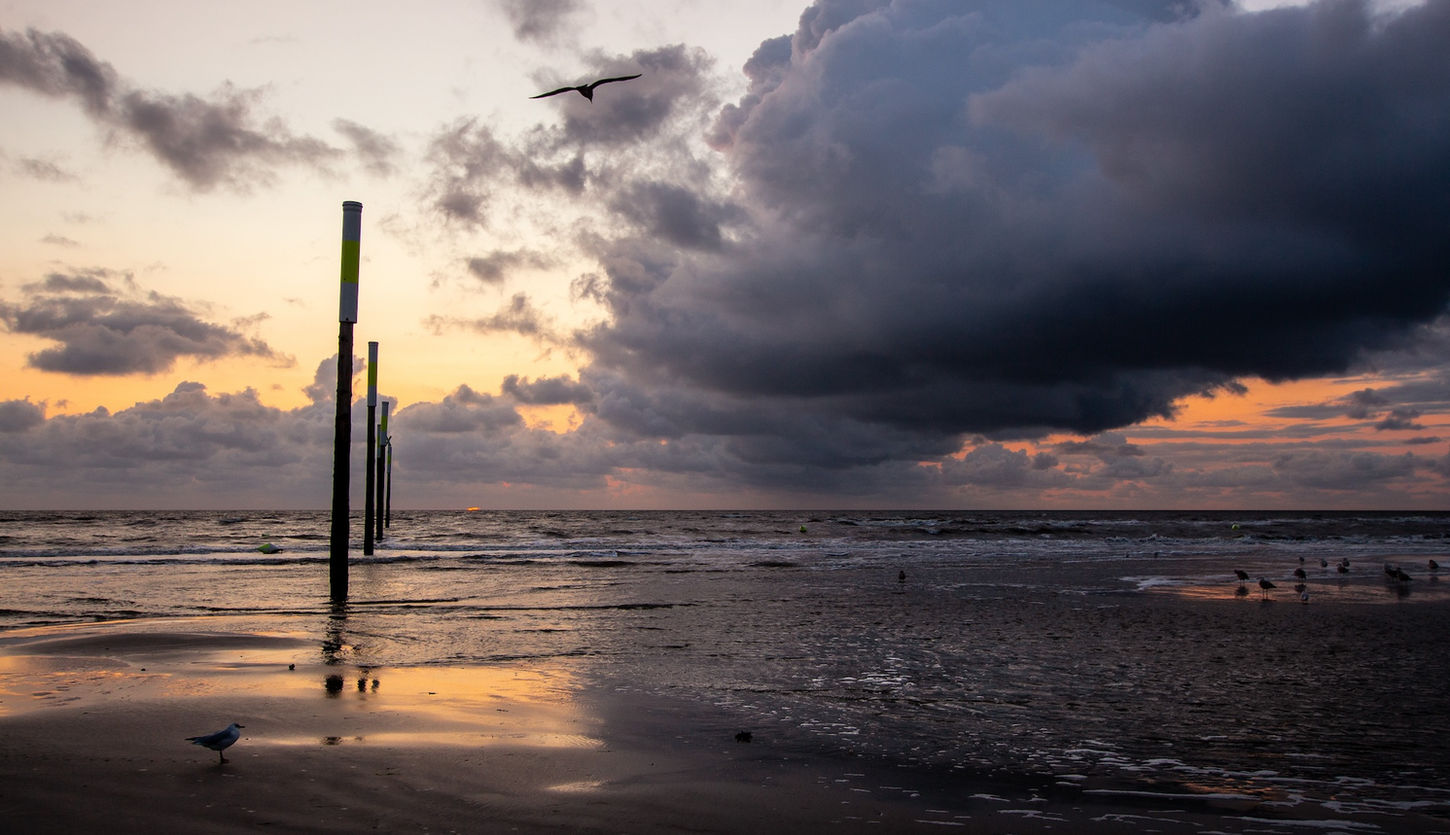 Bildtitel: Ruhe nach dem Sturm, Aufnahmedatum: Januar 2018, Bildbeschreibung: Aufgenommen am Strand von Sankt Peter Ording © Peter Brünger | Fotogruppe LichtGestalten Garbsen