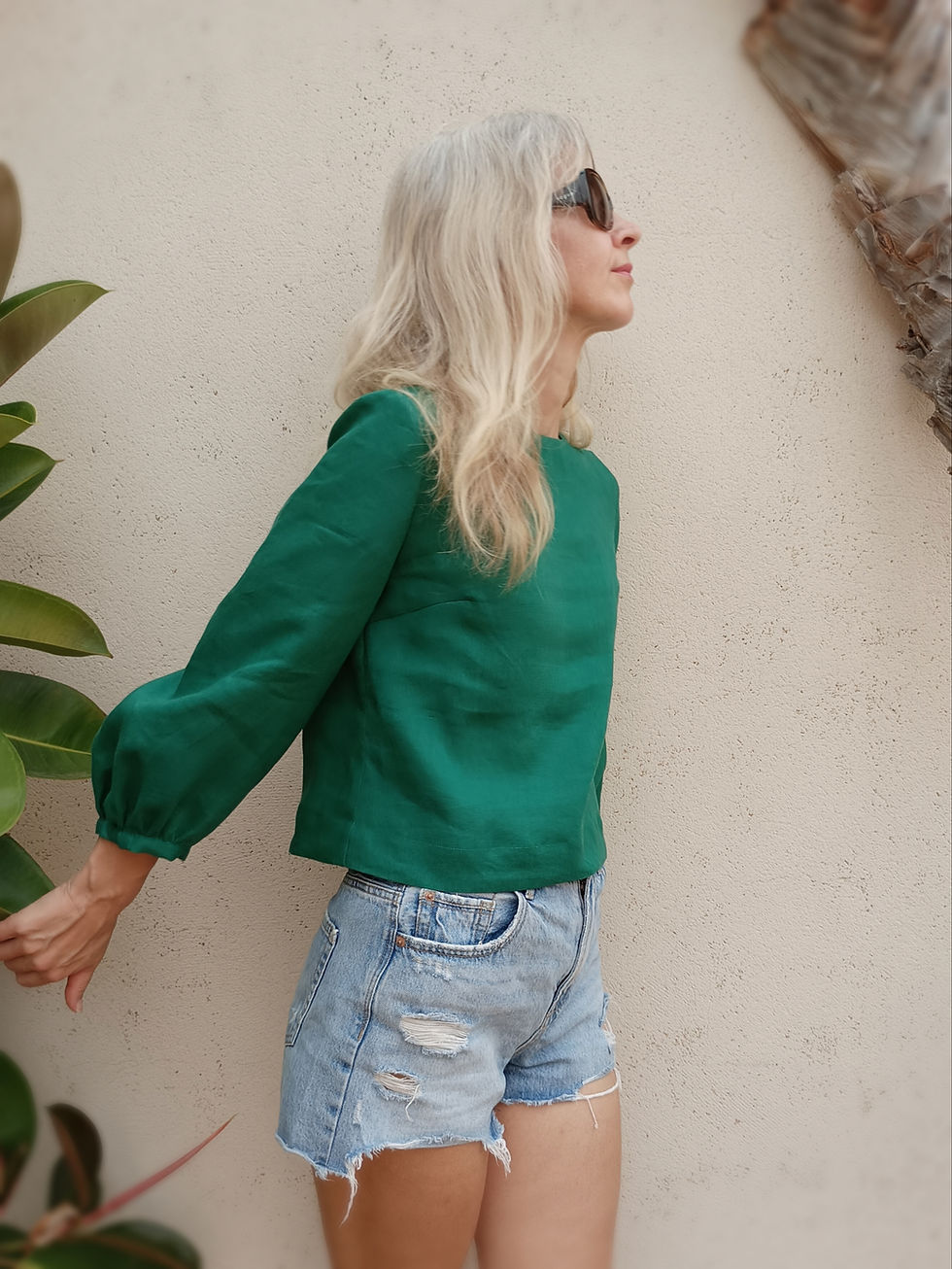 Thumbnail: Emerald / AZULEJO / 3/4 puff-sleeve top / medium weight linen / handmade by Kadrika
