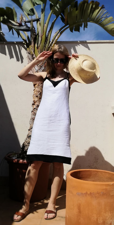 Linen, slip dress, midi length / ANEMONE / White | Kadrika Linen, slip dress, midi length / ANEMONE / White | Kadrika