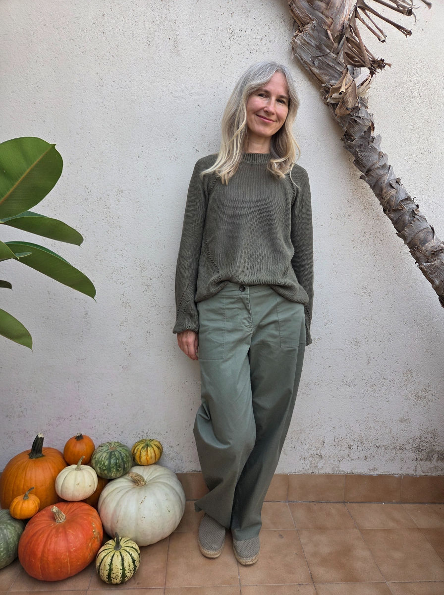 Green / YUCCA / barrel jeans with side pockets / elastic cotton twill / handmade by Kadrika