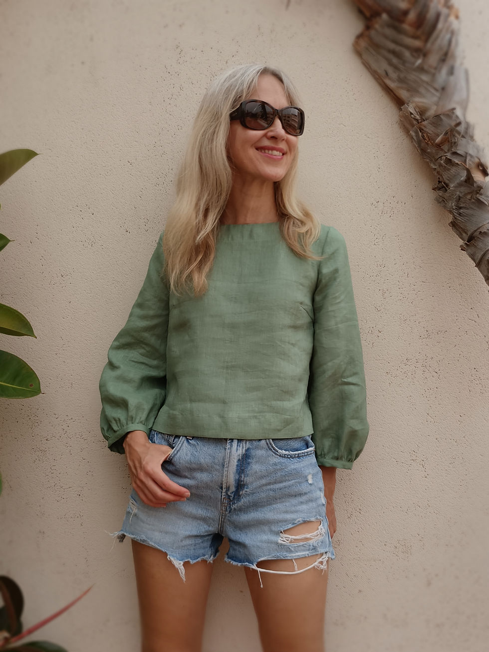 Thumbnail: Green / AZULEJO / 3/4 puff-sleeve top / medium weight linen / handmade by Kadrika
