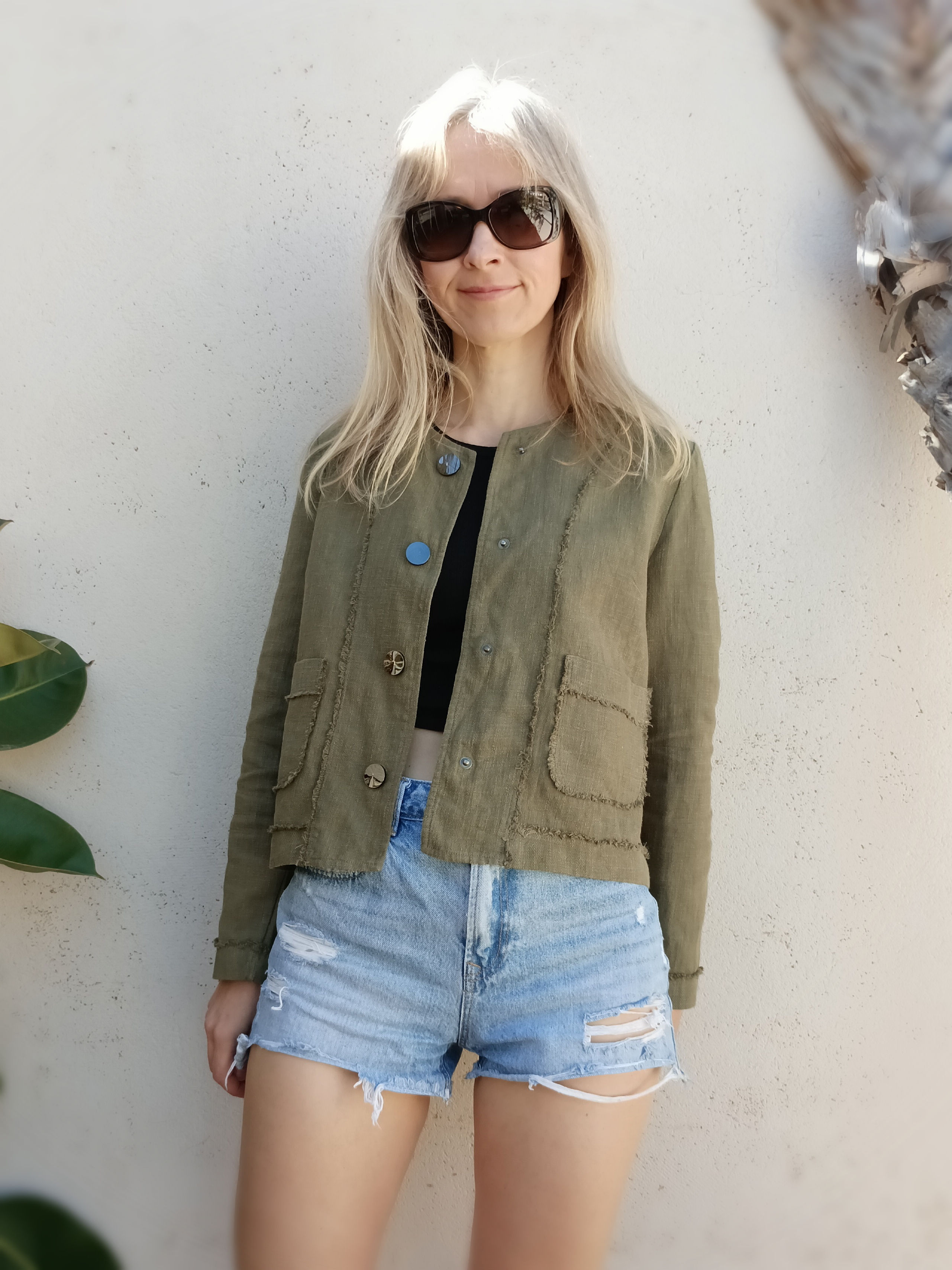 Olive green / HELENIUM / tailored jacket with long sleeves / ramie tweed / handmade by Kadrika