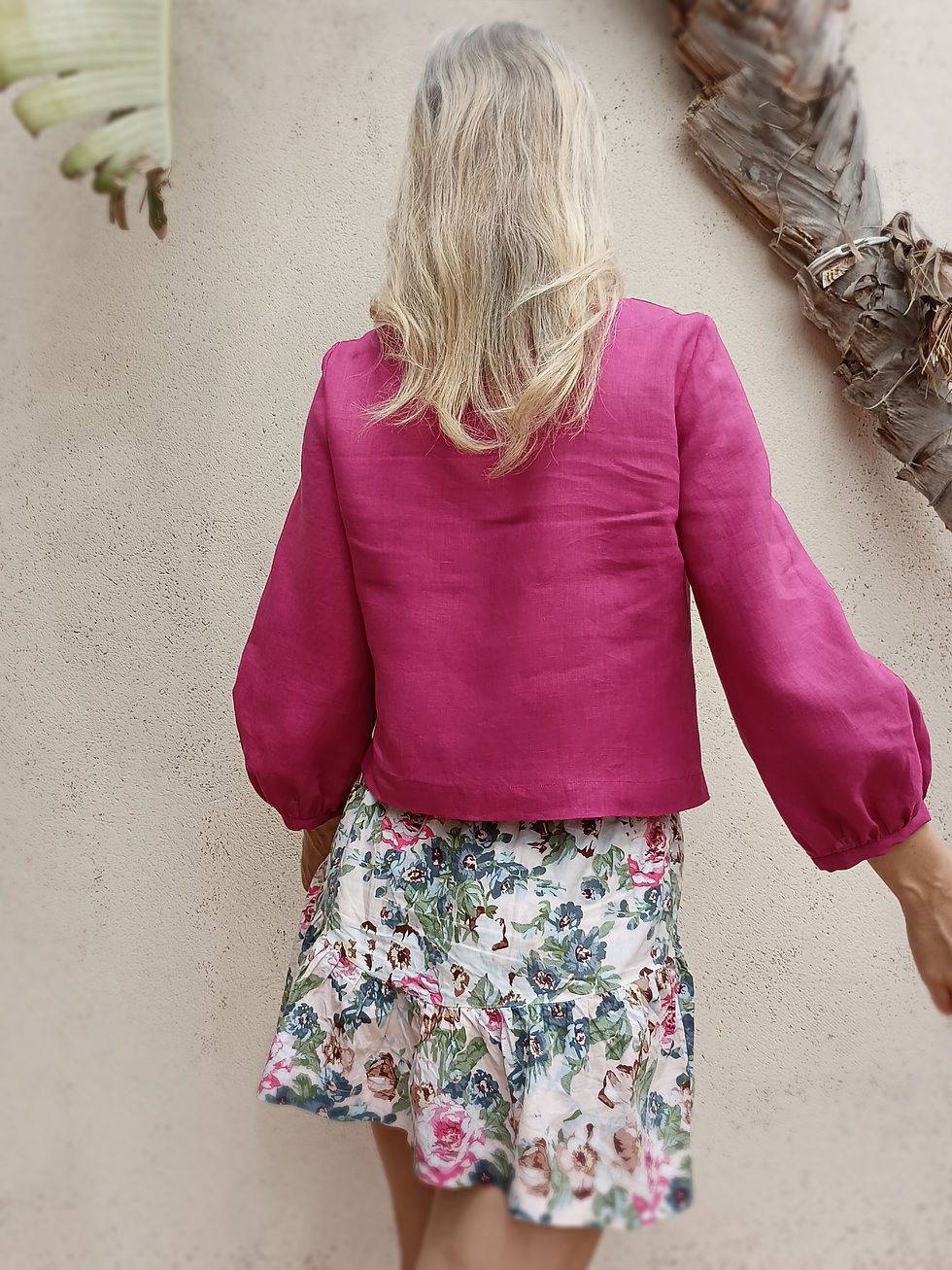 Thumbnail: Fuchsia purple / AZULEJO / 3/4 puff-sleeve top / medium weight linen / handmade by Kadrika