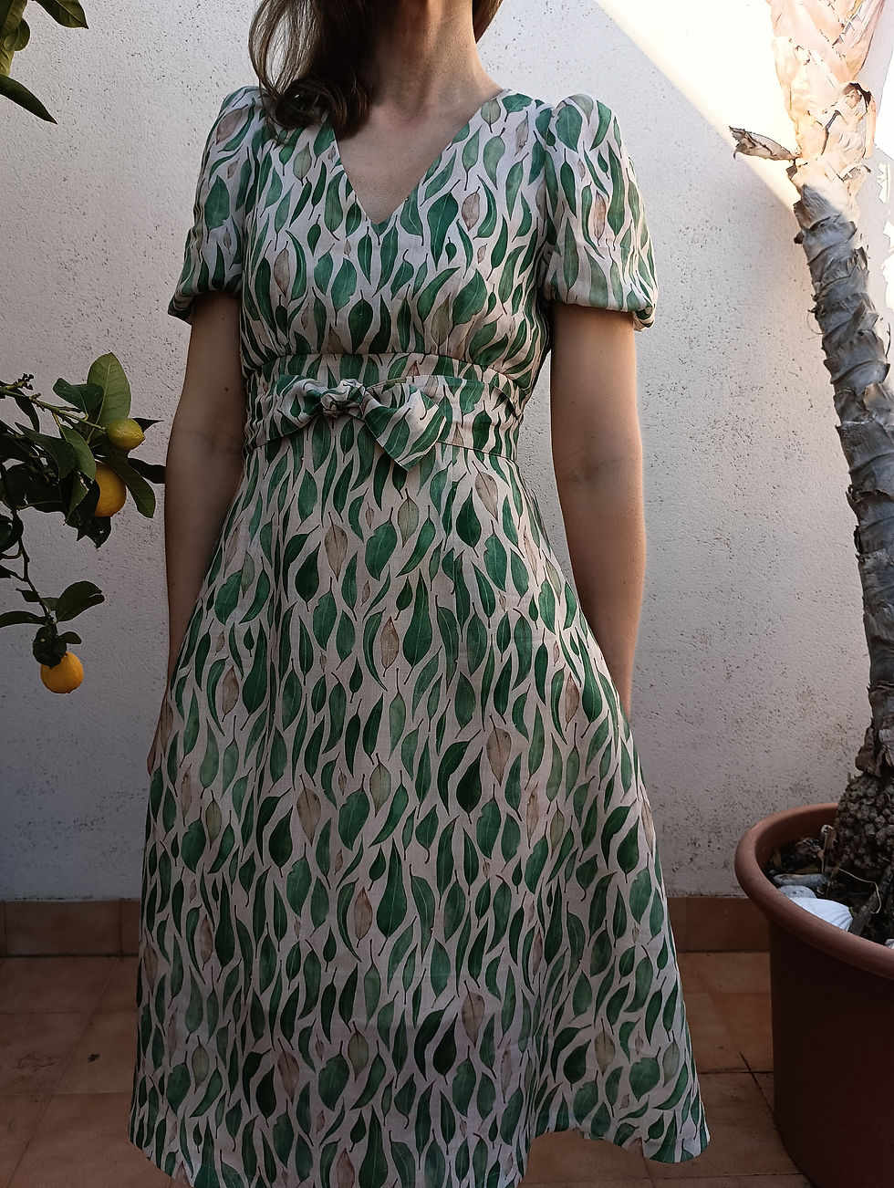 Thumbnail: Eucalyptus / GREEN APPLE / midi dress with short puff-sleeves and belt / floral ramie / handmade by Kadrika