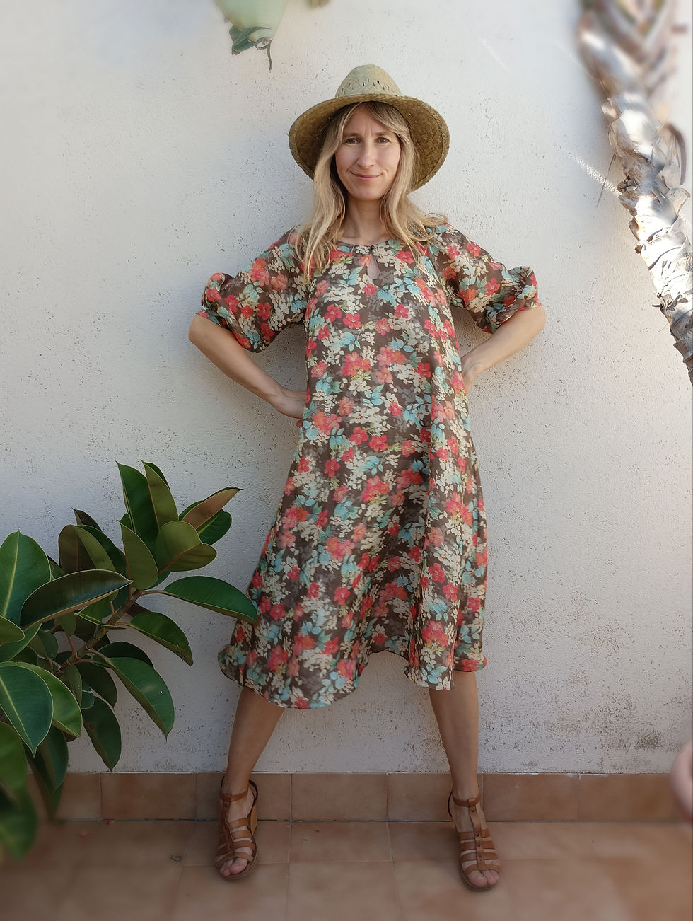 Thumbnail: Hibiscus / WILD FLOWER / midi dress with 3/4 sleeves and belt / floral ramie / handmade by Kadrika