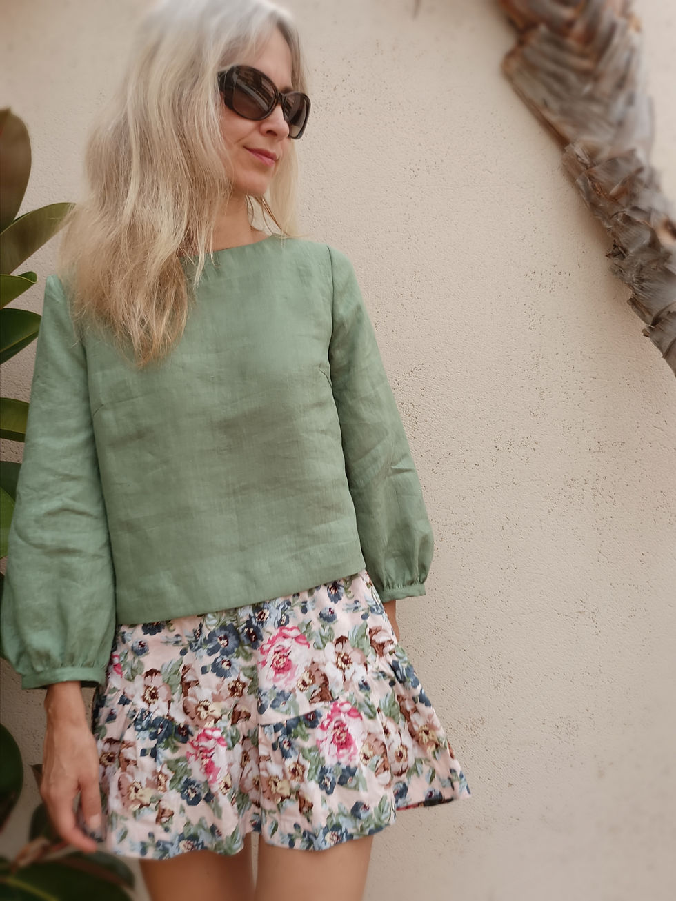 Thumbnail: Green / AZULEJO / 3/4 puff-sleeve top / medium weight linen / handmade by Kadrika