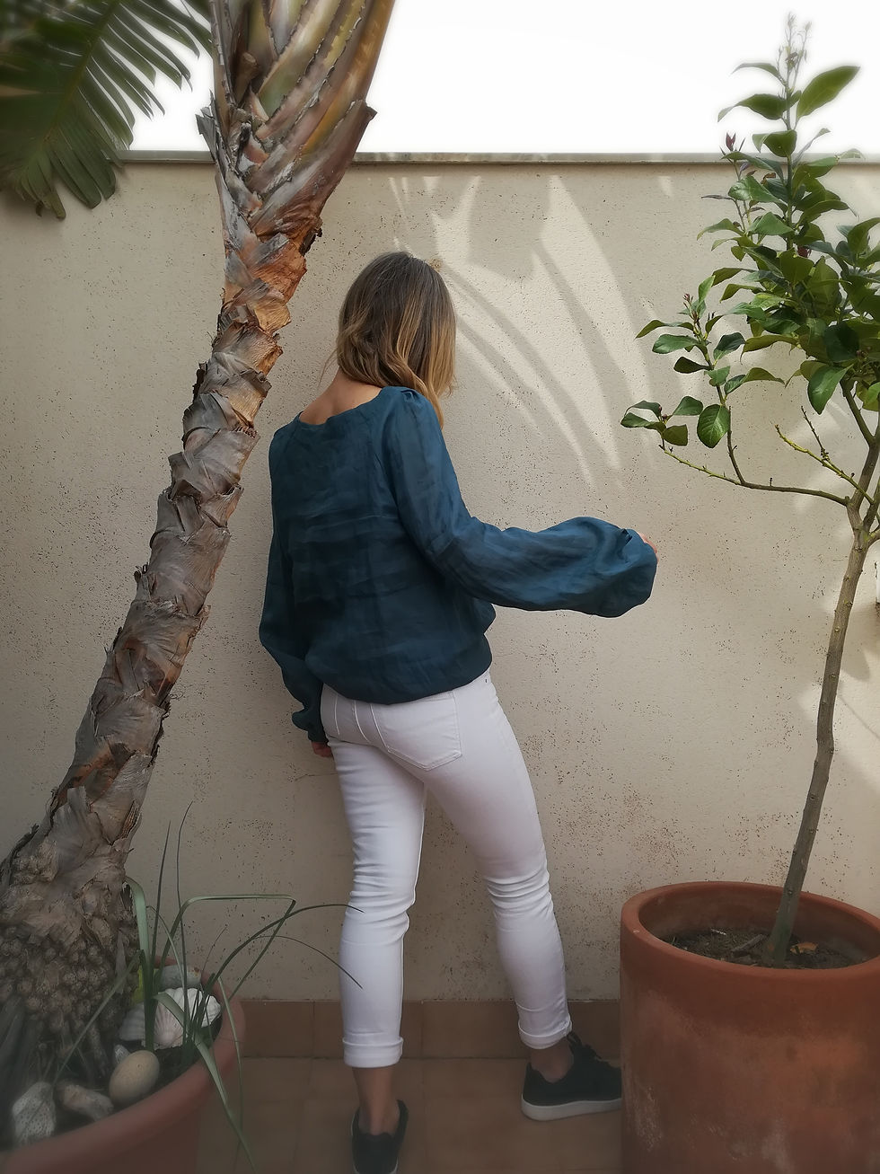 Boat neck top with long puff sleeves, raglan cut / CORN / Teal blue