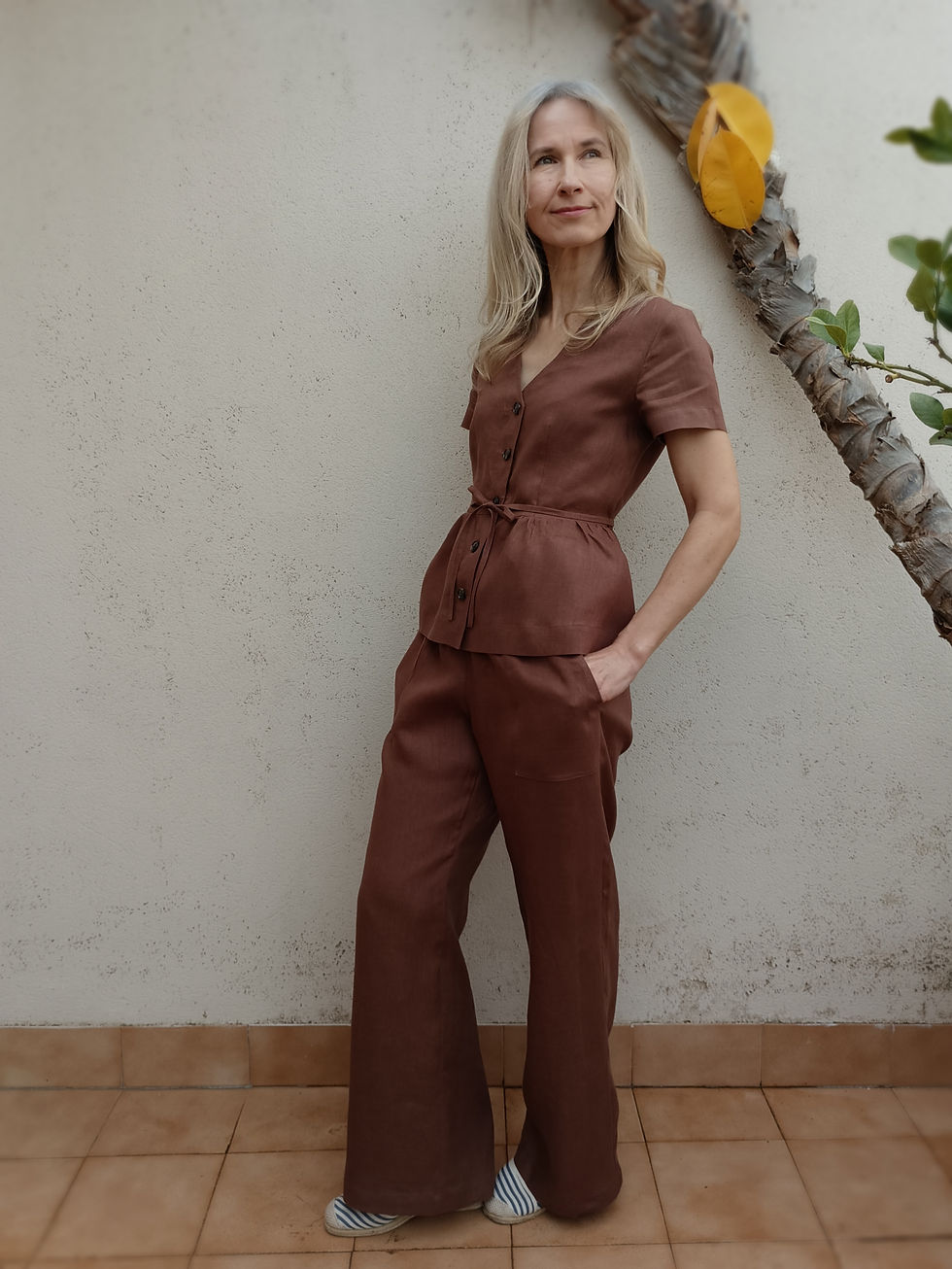 Thumbnail: Brown / AGOSERIS / short-sleeve peplum top / medium weight linen / handmade by Kadrika