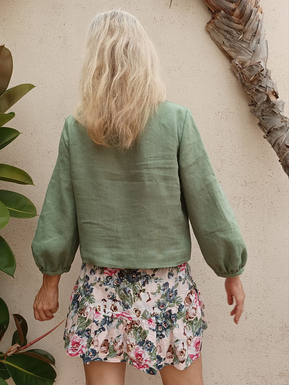 Thumbnail: Green / AZULEJO / 3/4 puff-sleeve top / medium weight linen / handmade by Kadrika